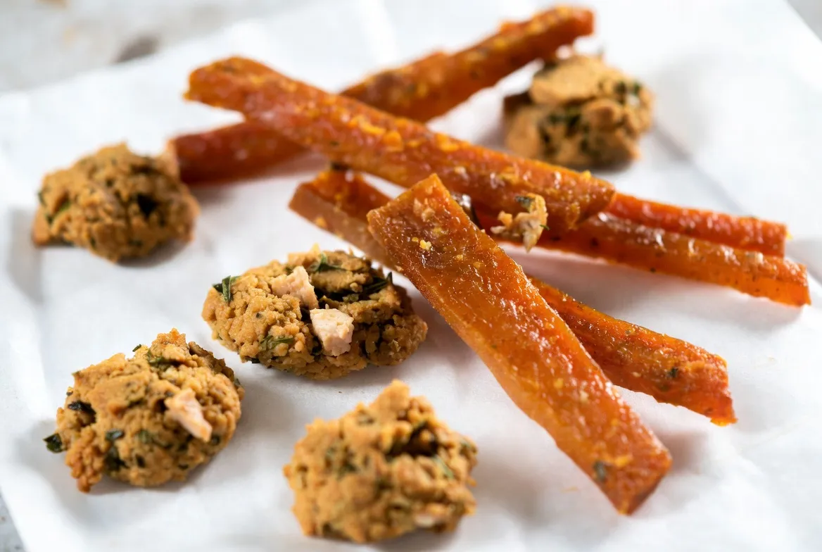 Homemade Chicken Treats for Dogs Healthy and Delicious